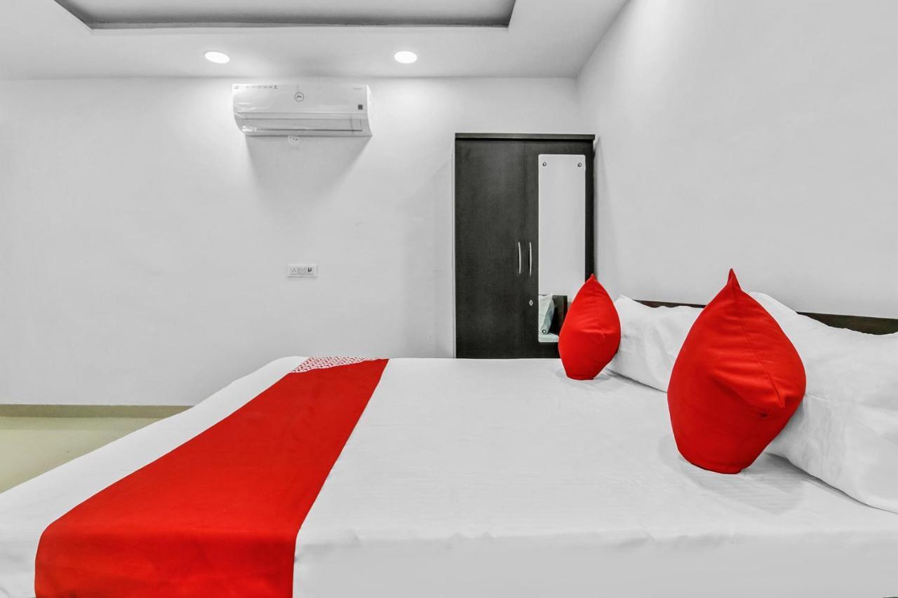 Flagship Hotel Secret Mirage Near Rithala Metro Station Ню Делхи Екстериор снимка