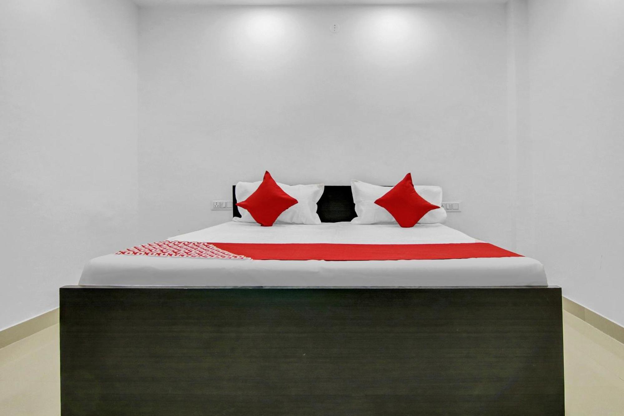 Flagship Hotel Secret Mirage Near Rithala Metro Station Ню Делхи Екстериор снимка