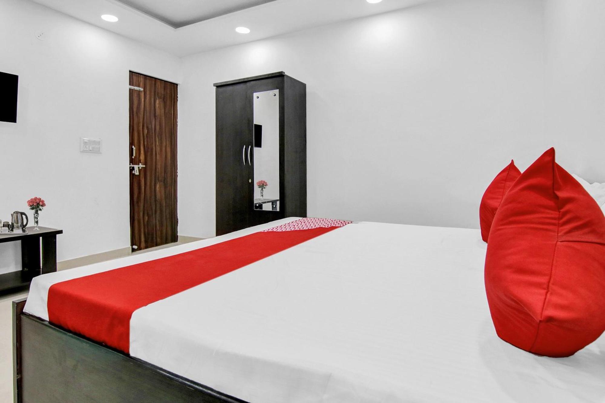 Flagship Hotel Secret Mirage Near Rithala Metro Station Ню Делхи Екстериор снимка